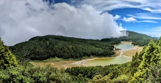 翠峰湖午景